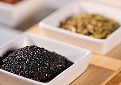 實(shí)驗(yàn)室生化分析儀告訴您補(bǔ)腎又抗衰老的食物—山東國(guó)康